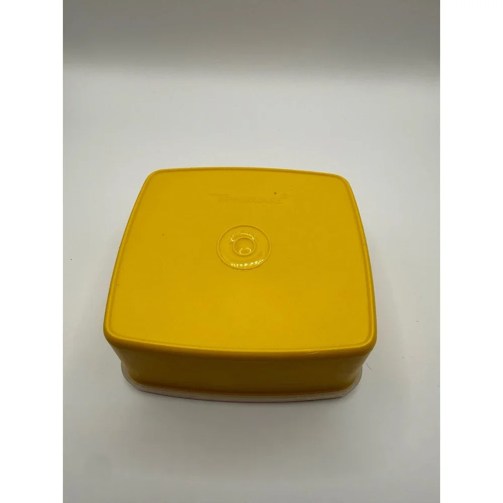 Tupperware vintage servalier